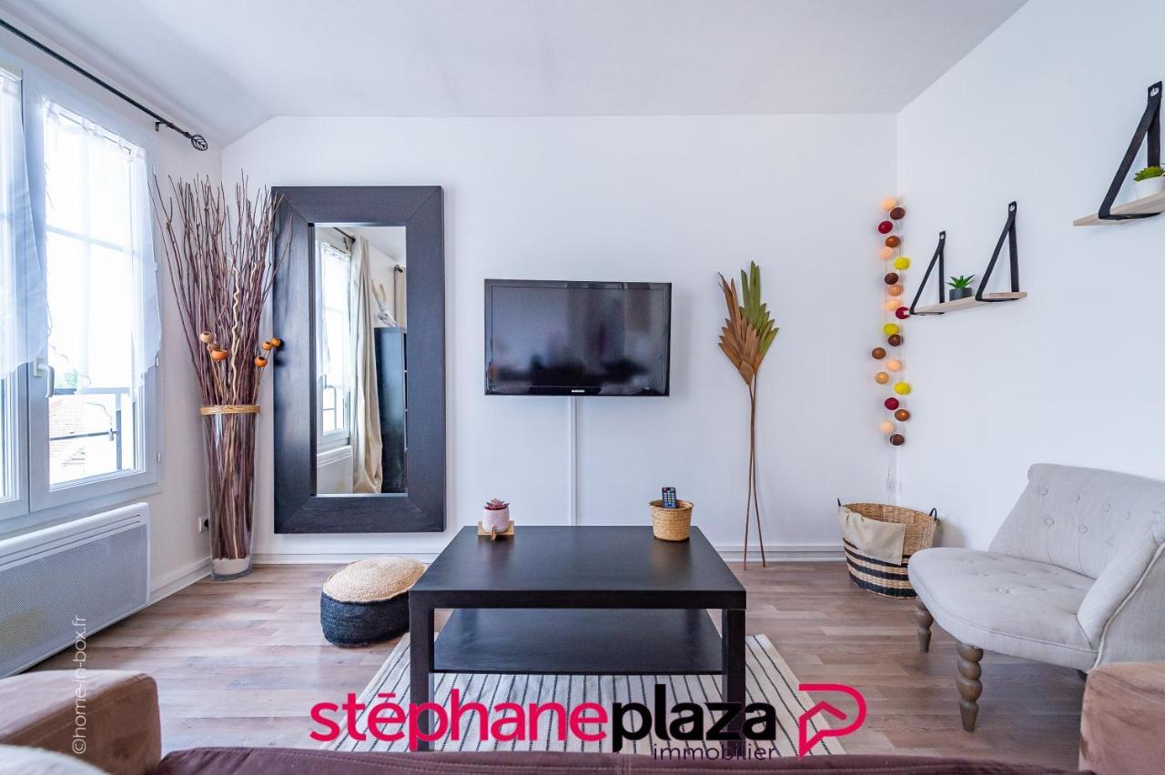 شقة رومافييي  في Plaza Venvolles 01 المظهر الخارجي الصورة