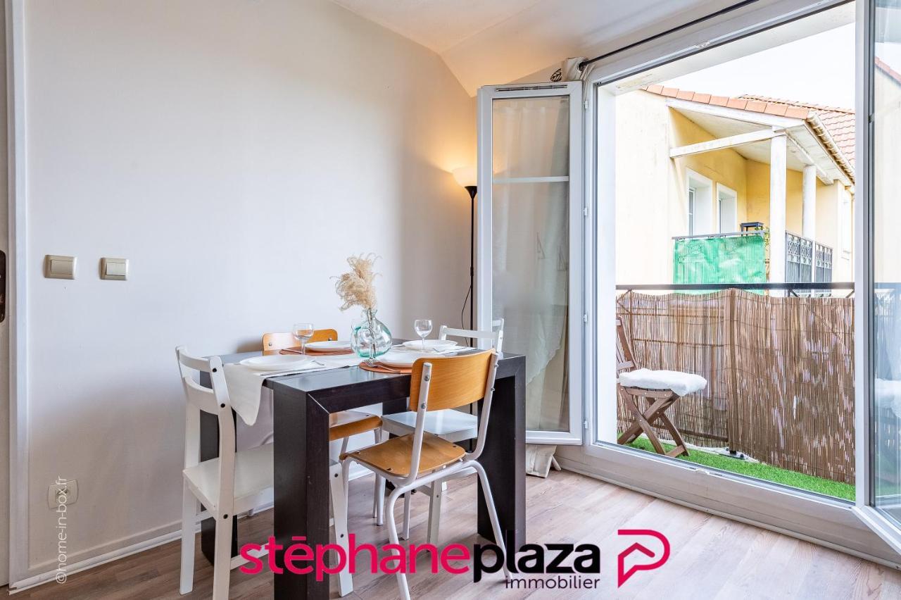 شقة رومافييي  في Plaza Venvolles 01 المظهر الخارجي الصورة